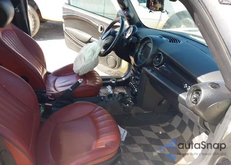 2009 Mini Cooper Sportback Ls Jcw from USA, damaged, VIN WMWMF935X9TF96371